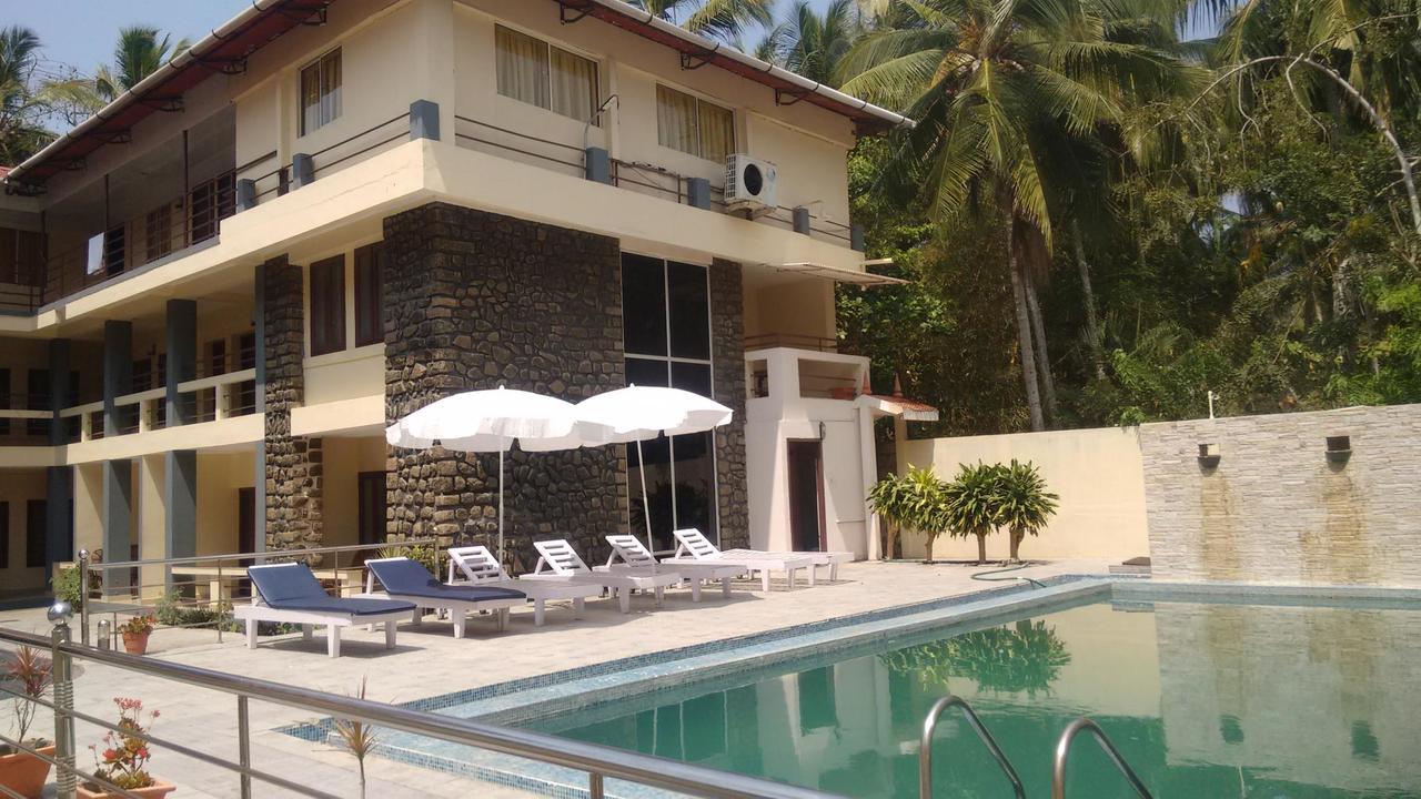 New Kovalam Beach Hotel Exterior photo